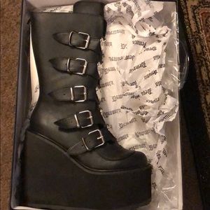 5 inches platform shoes size 8 brand new